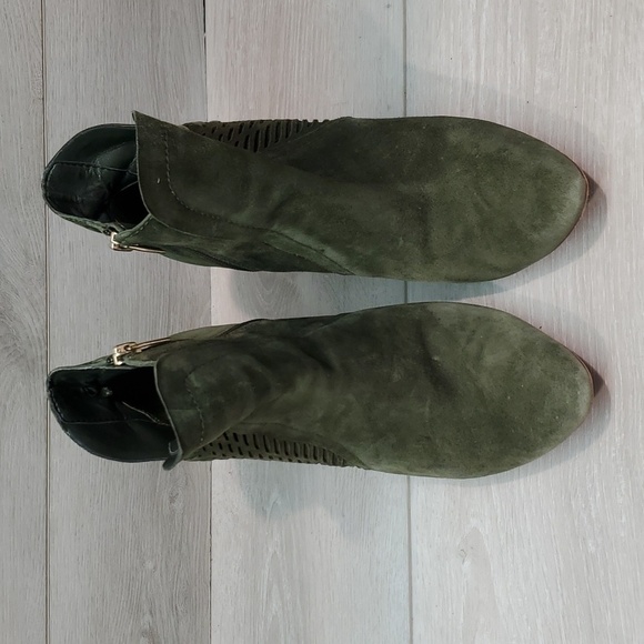 Vince Camuto Women Rotiena Pine Forest Green Suede Heels boots shoes sz 8M - Picture 3 of 13
